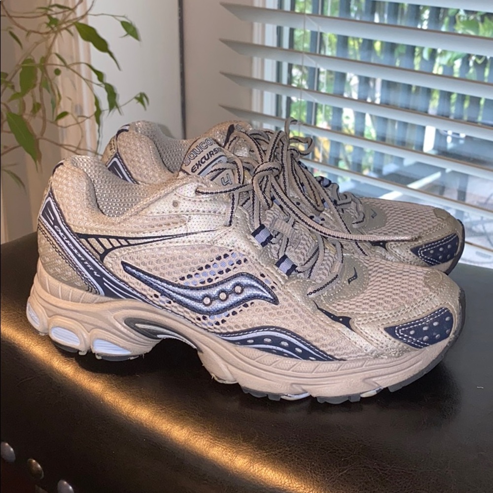 Running women’s 7.5